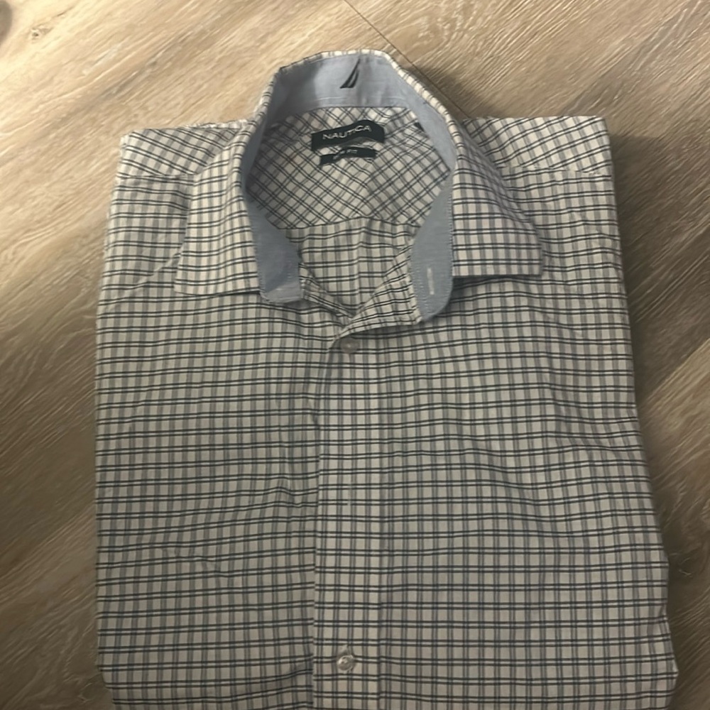 Men’s long sleeve shirt